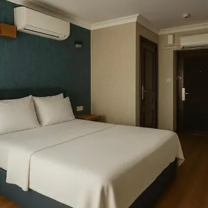Red Otel